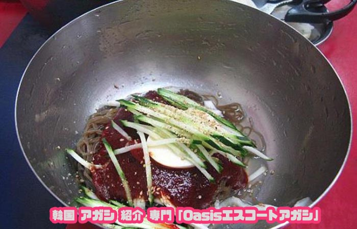 エスコートアガシと行く「トンア冷麺」